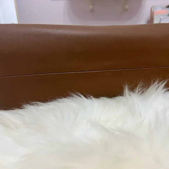 Calfskin magnetic closure clutch - Picture 6 of 8